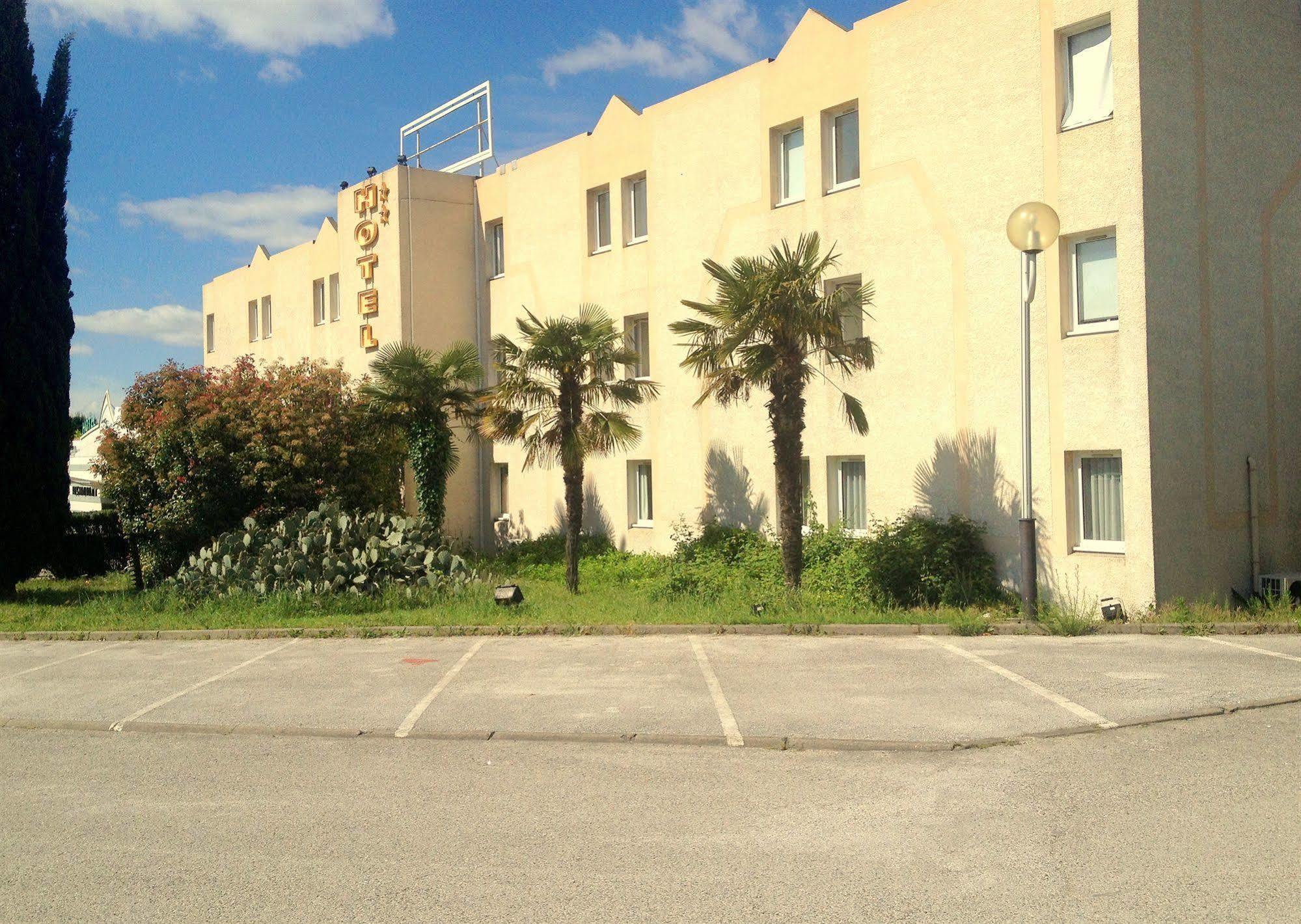 L'Escale D'Ales Hotel Exteriör bild
